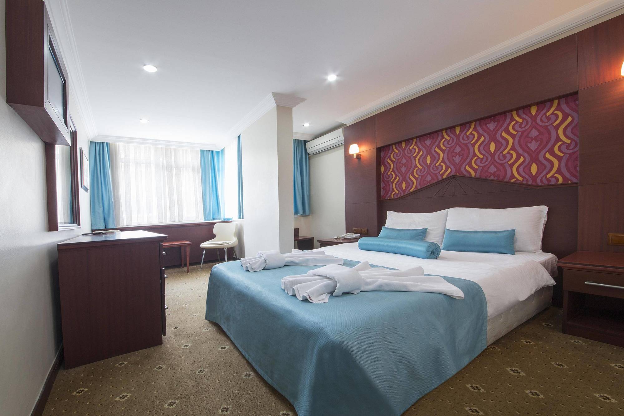 Grand Zentrum Hotel & Cafe Restaurant - Taksim Square Isztambul Kültér fotó