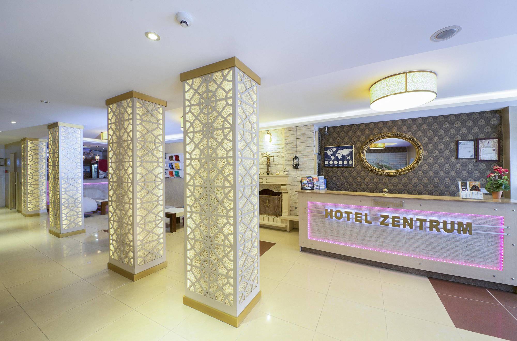 Grand Zentrum Hotel & Cafe Restaurant - Taksim Square Isztambul Kültér fotó