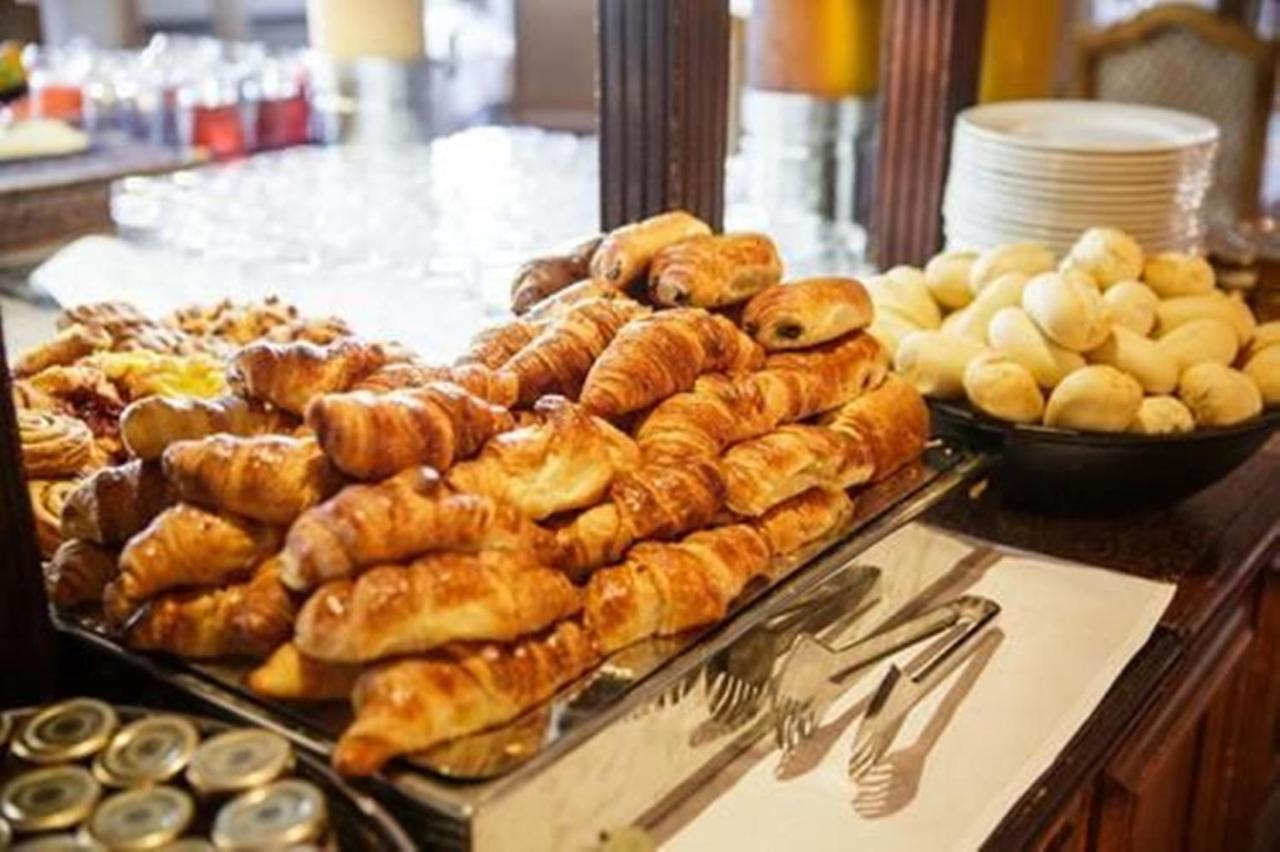 Grand Zentrum Hotel & Cafe Restaurant - Taksim Square Isztambul Kültér fotó